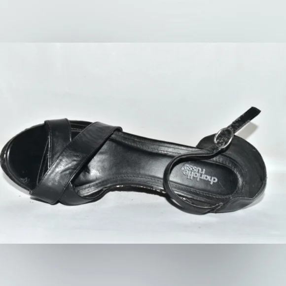 Charlotte Russe 6" Platform Heels - Picture 4 of 5